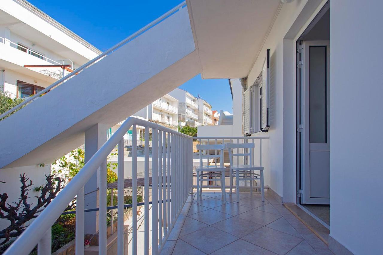 Apartments Dora Hvar Town Exterior photo