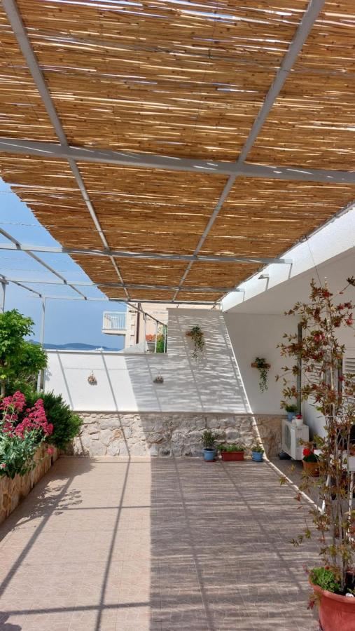 Apartments Dora Hvar Town Exterior photo